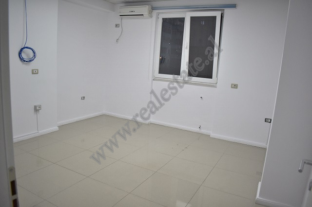 Office space for rent in&nbsp;Shefqet Musaraj street, near Kavaja street, in Tirana, Albania.
The o